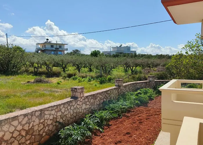 Pazinos/Neveli Cottage